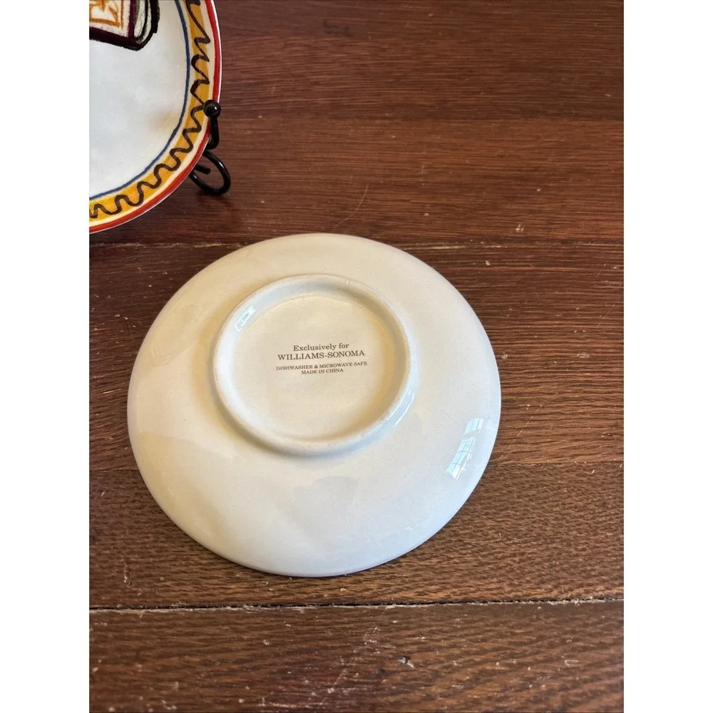 Set of  2 WILLIAMS SONOMA Spanish Tapas Plates Vino‎ Tinto Wine Pouring In Glass